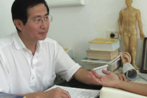 Dr. Jungsheng Che über die Traditionelle Chinesische Medizin (TCM)