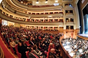 Don Carlos eröffnet 52. Opernfestival
