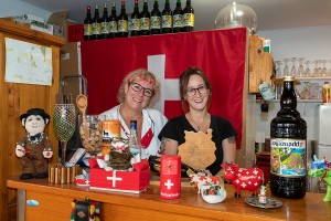 Grüezi im Schwiizerstübli bei Sandra und Nicole