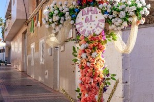 El Tablero feiert die Heilige Dreifaltigkeit - Riesen-Paella inklusive