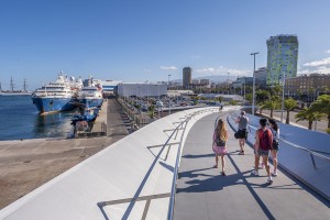 Inlandstouristen stabilisieren Markt