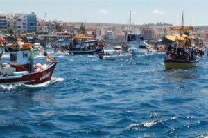 Virgen del Carmen, Schutzheilige samt Meeresprozessionen im Juli